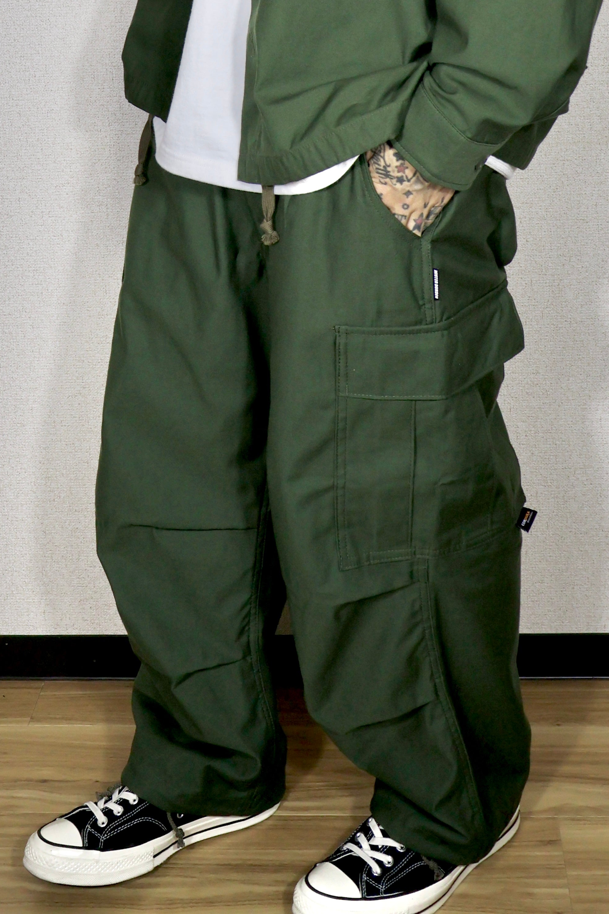 LOOSE CARGO PANTS. CORDURA®︎