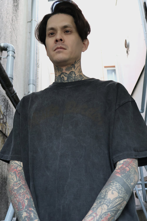 GARMENT DYE HEAVY LOOSE FIT TEE SS. LOGO-01