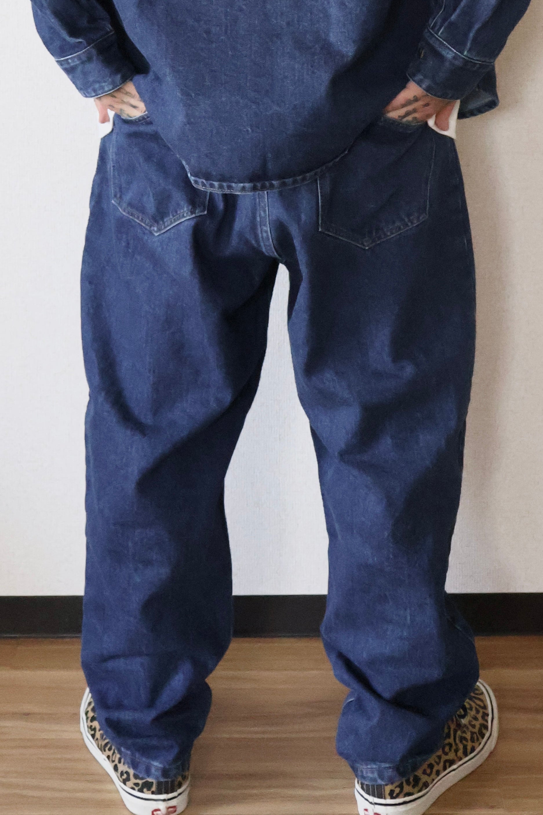 LOOSE DENIM PANTS. 14oz