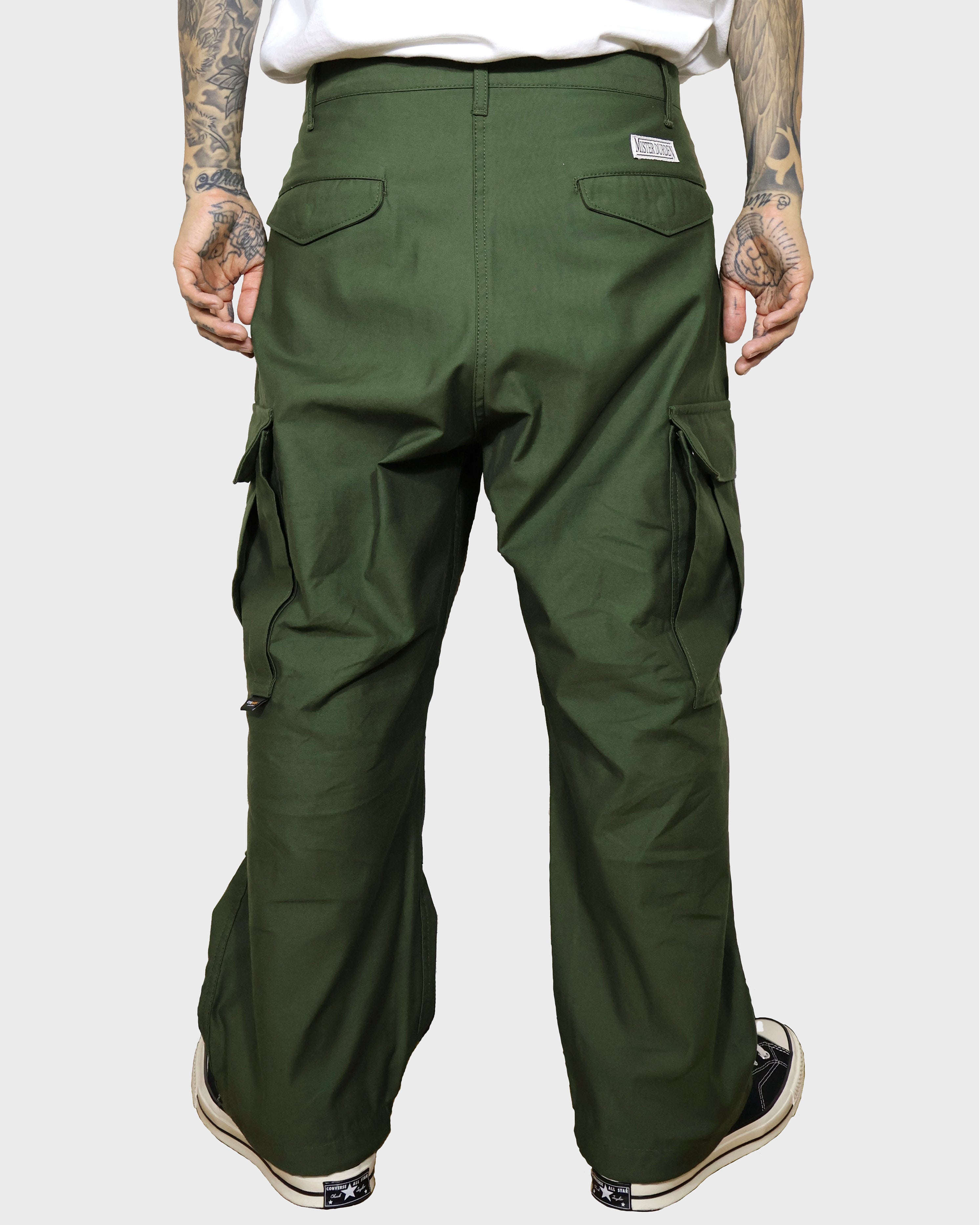 LOOSE CARGO PANTS. CORDURA®︎