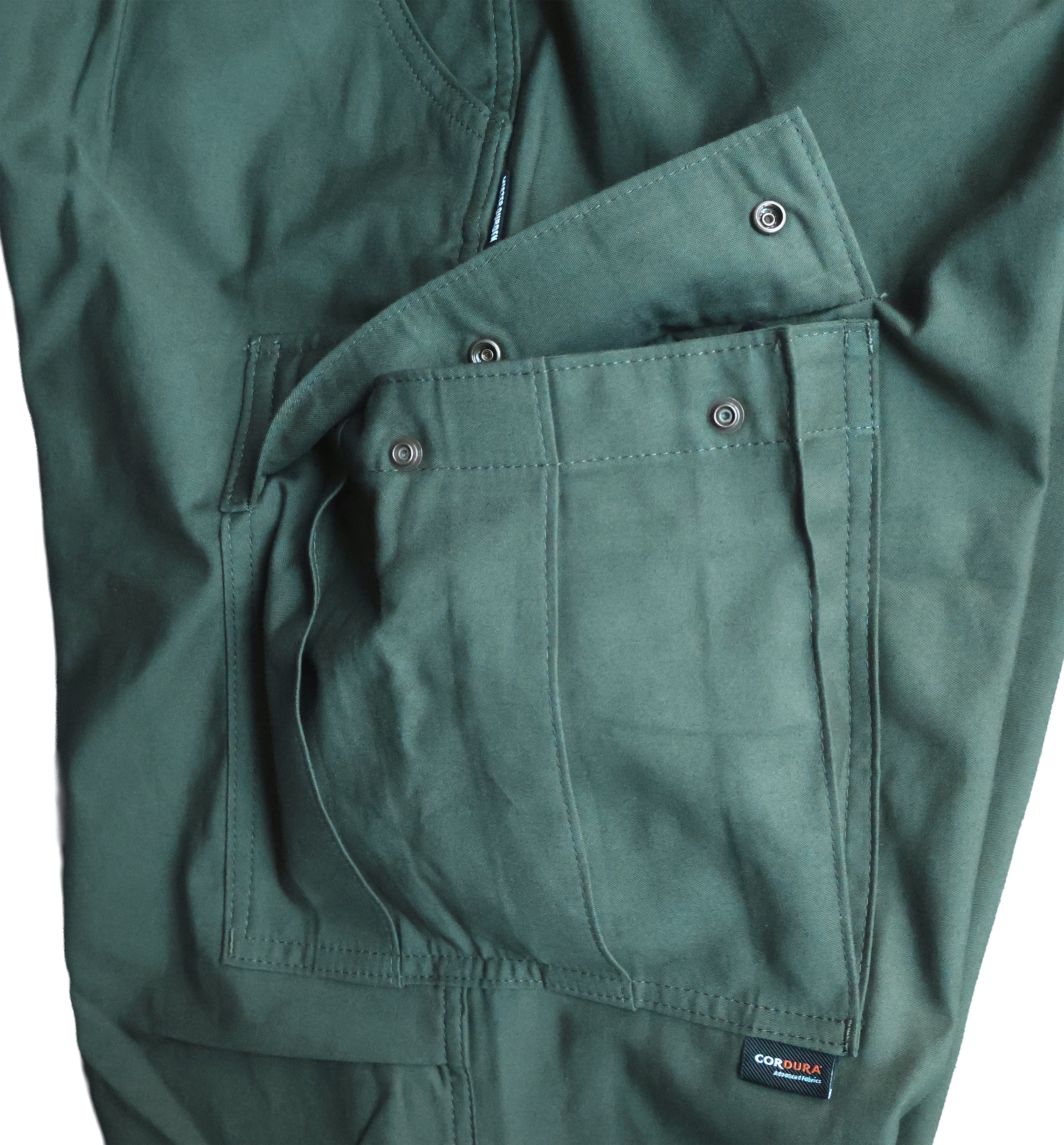 LOOSE CARGO PANTS. CORDURA®︎