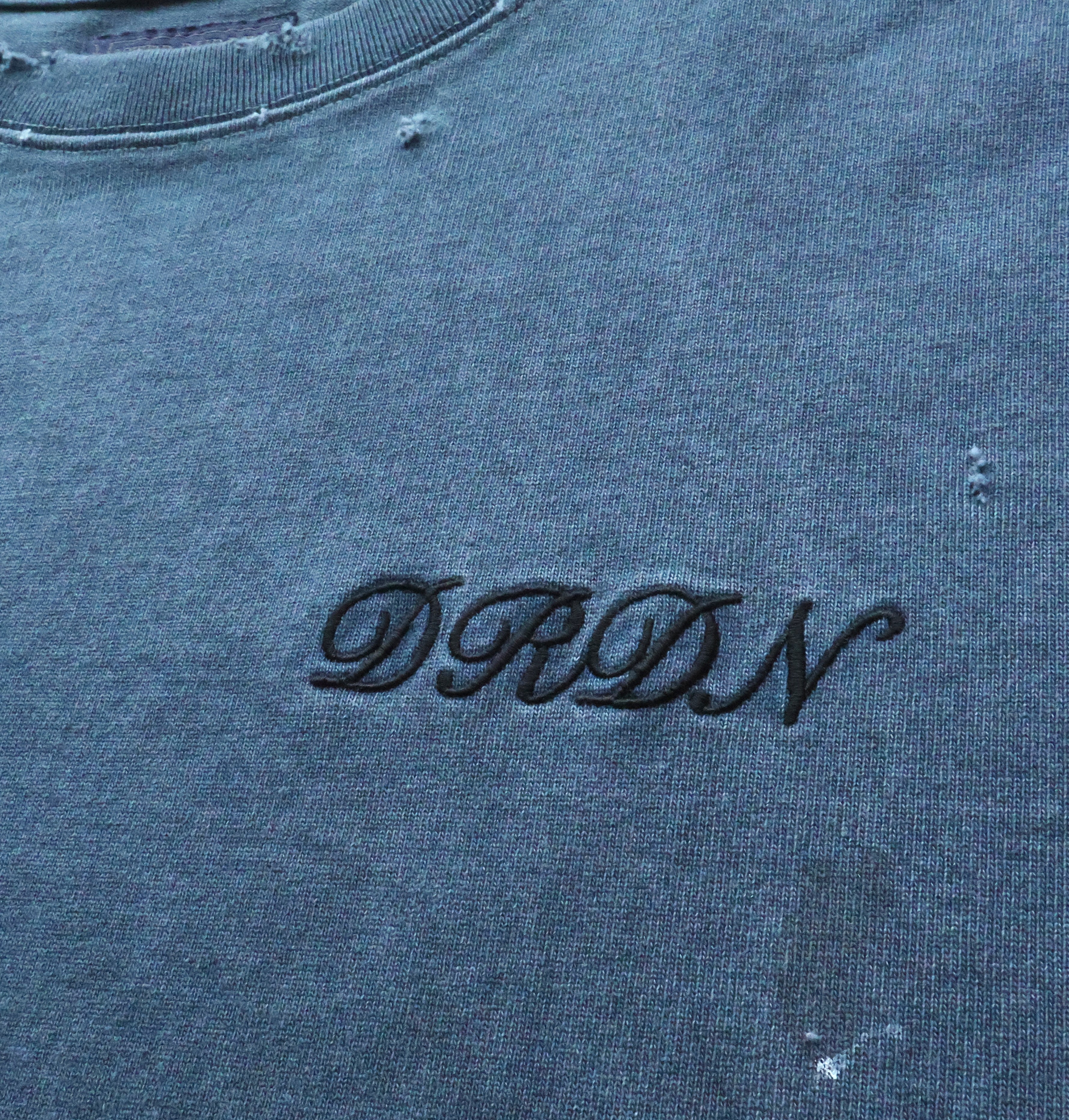 GARMENT DYE DAMAGE HEAVY TEE SS. LOGO-02